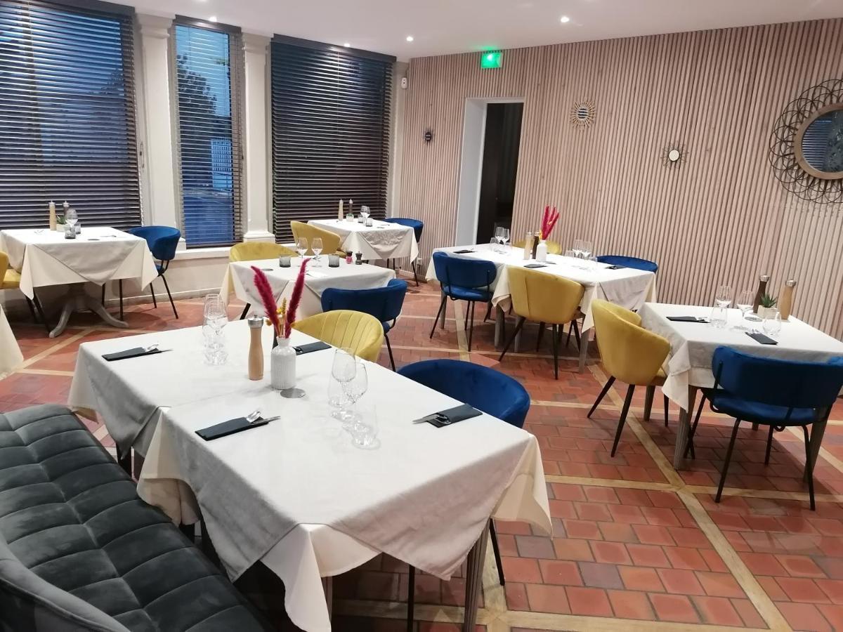 Logis Hotel & Restaurant Le Soleil D'Or 蒙蒂尼雷斯 外观 照片