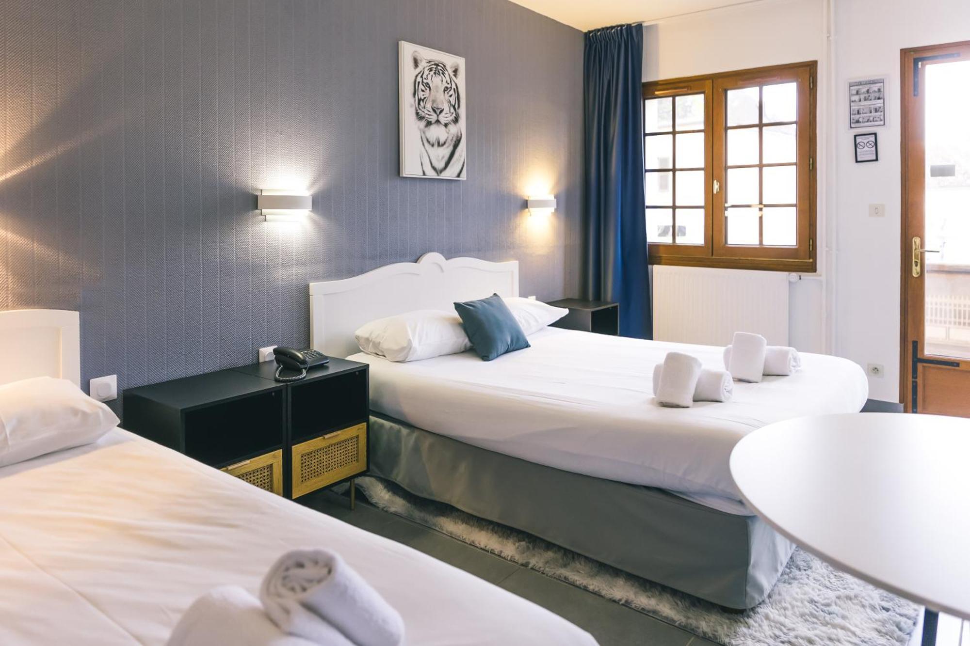 Logis Hotel & Restaurant Le Soleil D'Or 蒙蒂尼雷斯 外观 照片