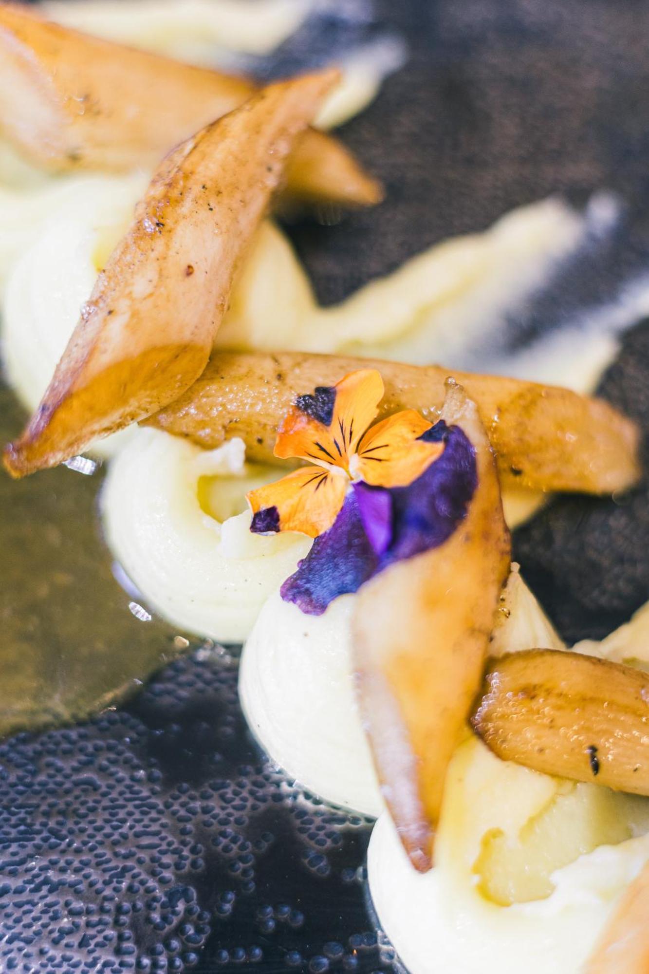 Logis Hotel & Restaurant Le Soleil D'Or 蒙蒂尼雷斯 外观 照片
