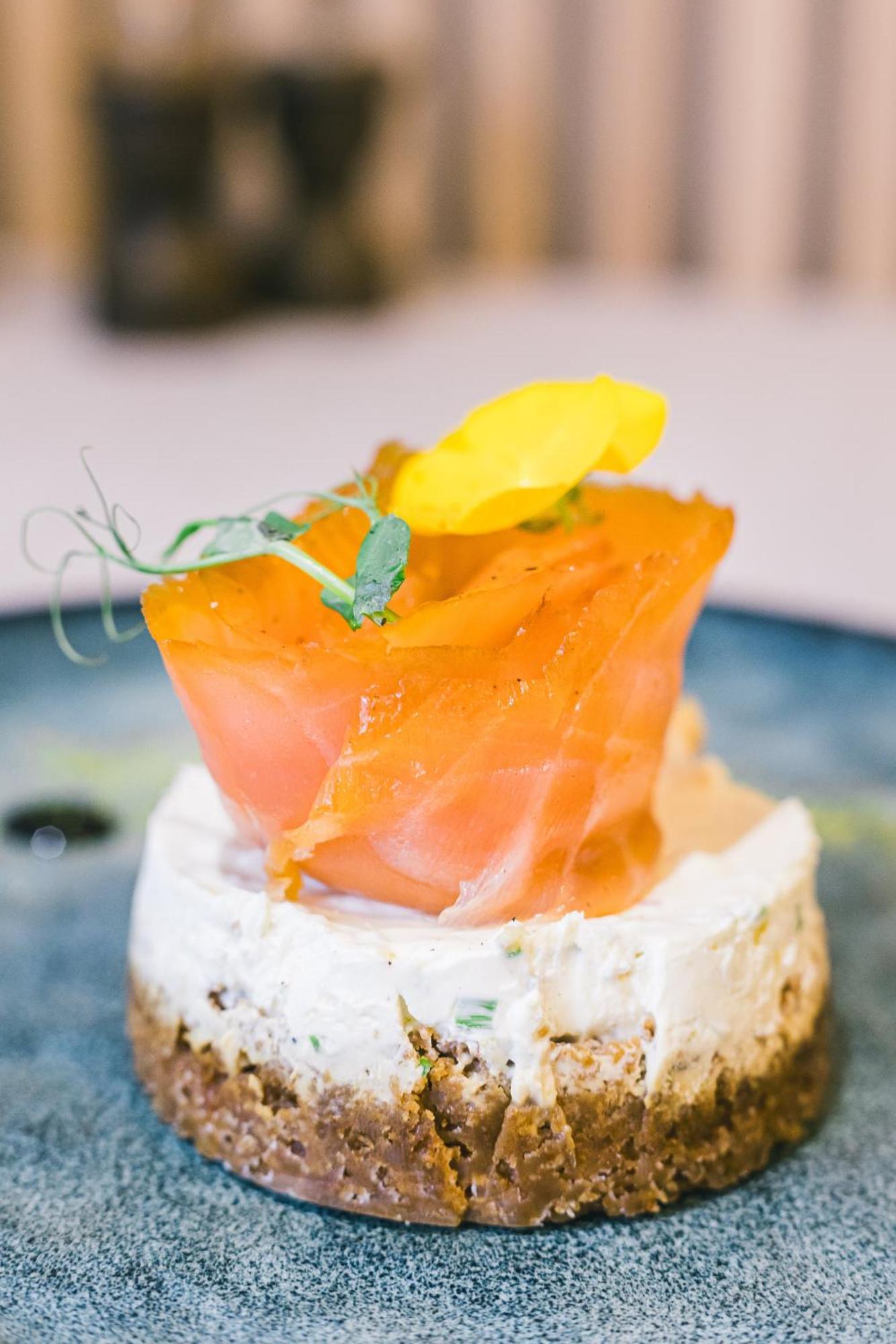 Logis Hotel & Restaurant Le Soleil D'Or 蒙蒂尼雷斯 外观 照片