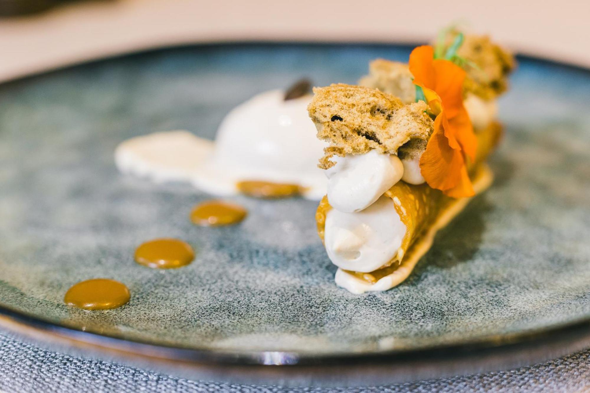 Logis Hotel & Restaurant Le Soleil D'Or 蒙蒂尼雷斯 外观 照片
