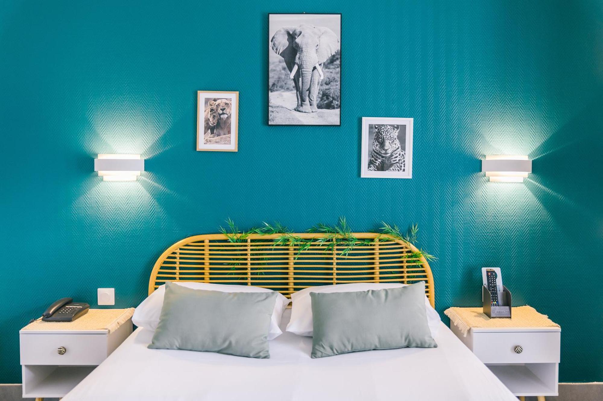Logis Hotel & Restaurant Le Soleil D'Or 蒙蒂尼雷斯 外观 照片